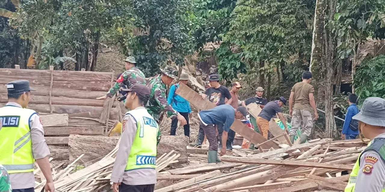 Tim SAR Hentikan Pencarian Satu Korban Banjir dan Longsor OKU