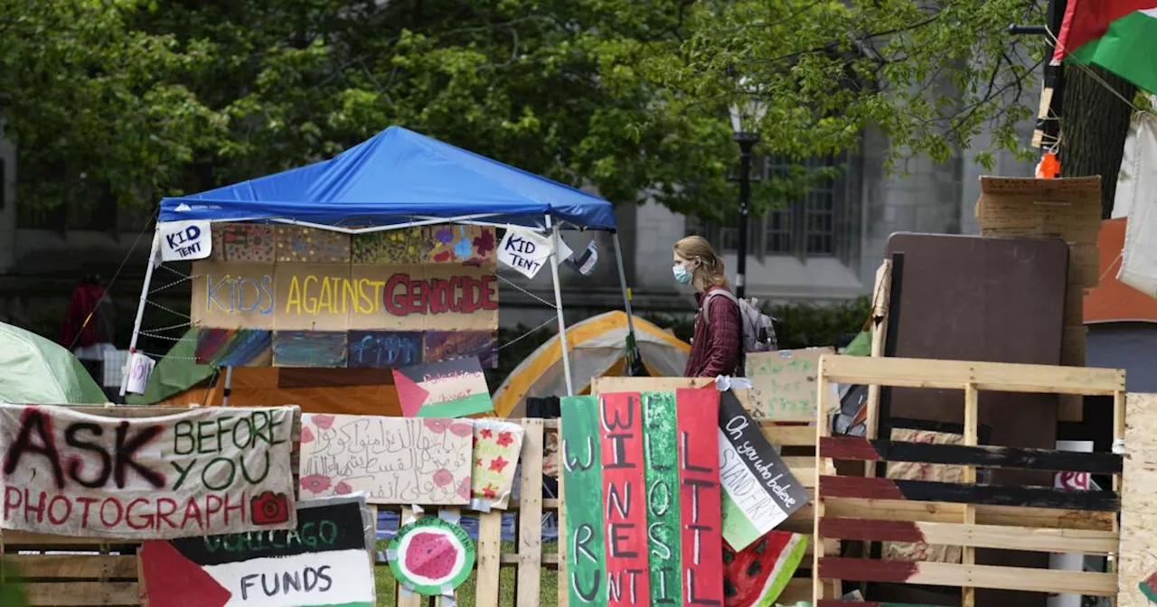 Disruptions at University of Chicago graduation as school withholds 4 diplomas over protests