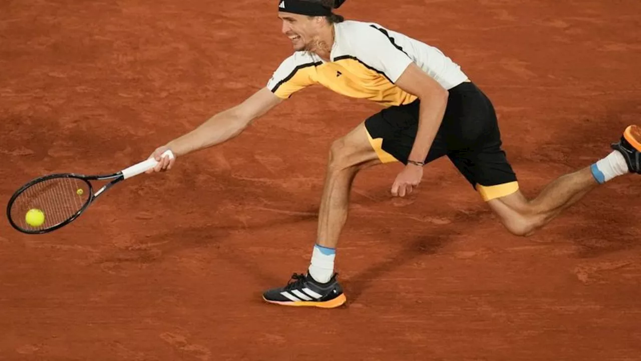 Tennis: Fünf-Satz-Krimi: Zverev wendet frühes Aus bei French Open ab