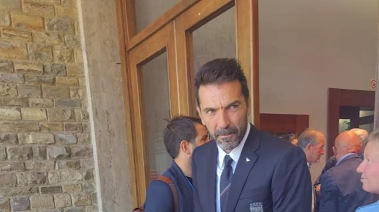 Buffon: 'Thiago Motta diverso dagli altri, negli anni '90 sarebbe già stato in una big'