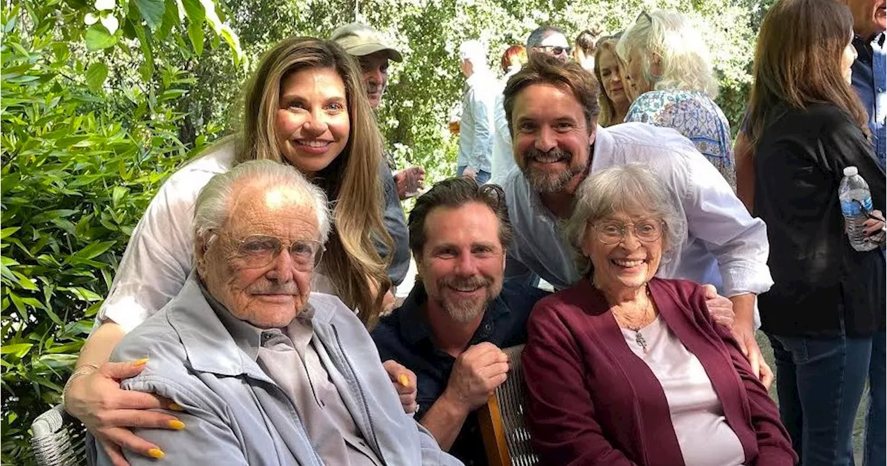 Mr. Feeny Actor William Daniels Shares ‘Boy Meets World’ Reunion Pics