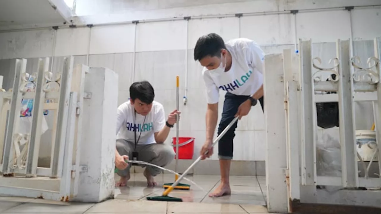 Selain, Menginspirasi Masyarakat Aksi Bersih-Bersih Masjid Punya 7 Manfaat