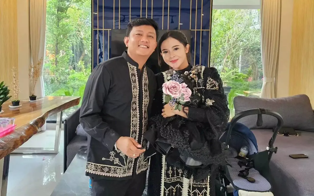 Putri Denny Caknan Dipuji Secantik Boneka usai Wajahnya Perdana Dirilis ke Publik