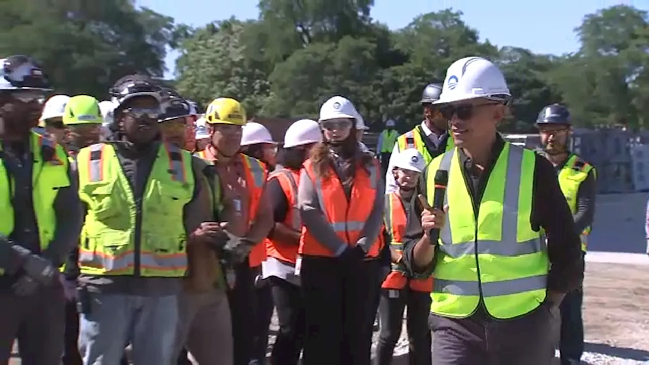 Former President Barack Obama visits Chicago to mark milestone in Presidential Center construction