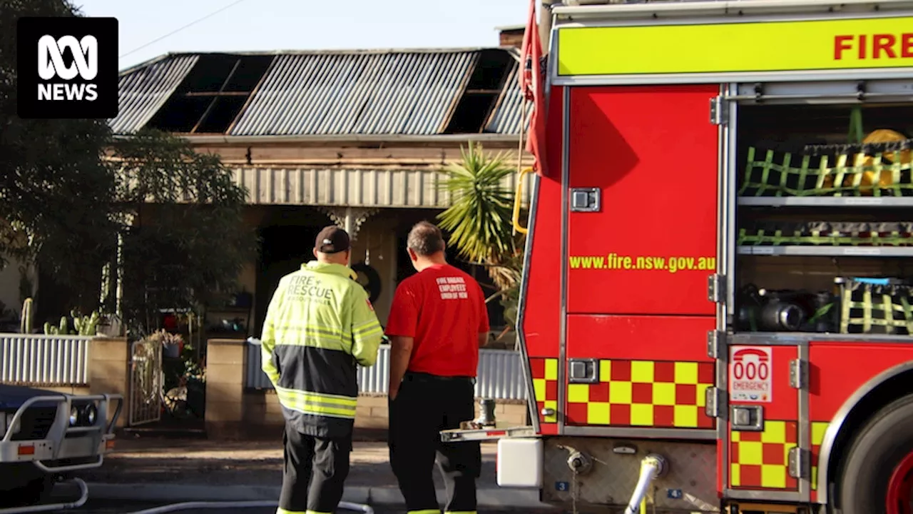 Broken Hill house fire leaves elderly man dead, prompting reminders for need of operational smoke detectors