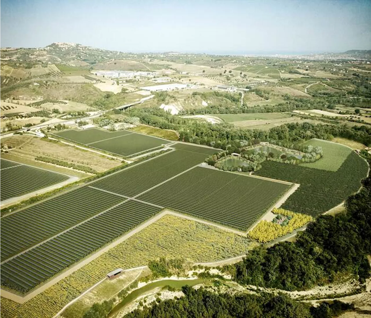 Da Essilux parco solare in Abruzzo, il primo del gruppo