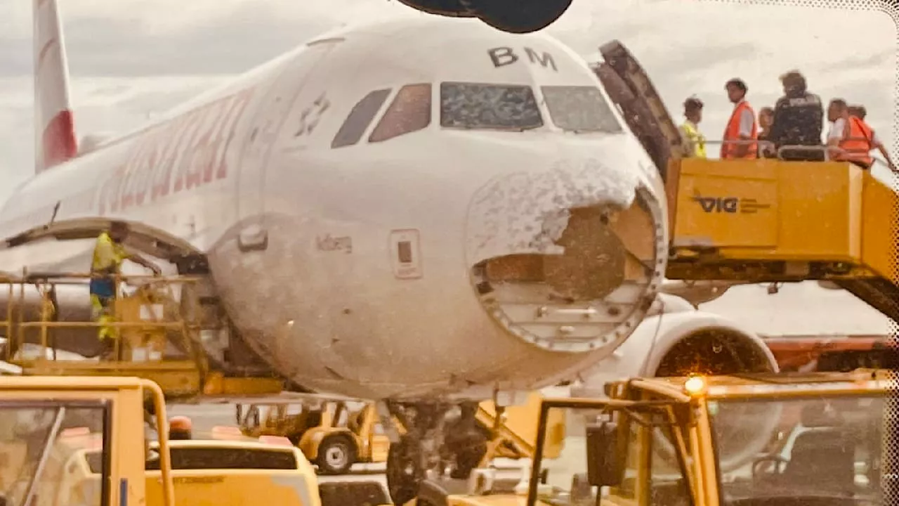 Unwetter auf Flug von Mallorca: Passagiere quetschten sich in Panik in den Fußraum