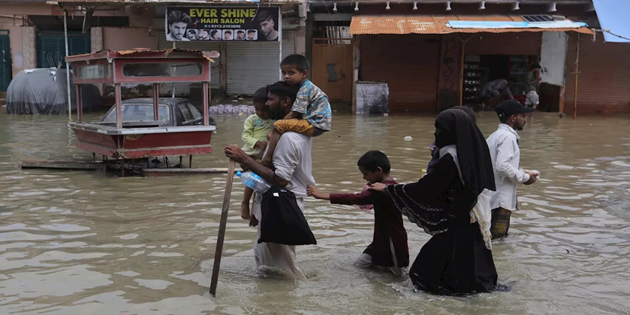 Rising Heat and Poor Air Quality Prompt Monsoon Alert in Karachi