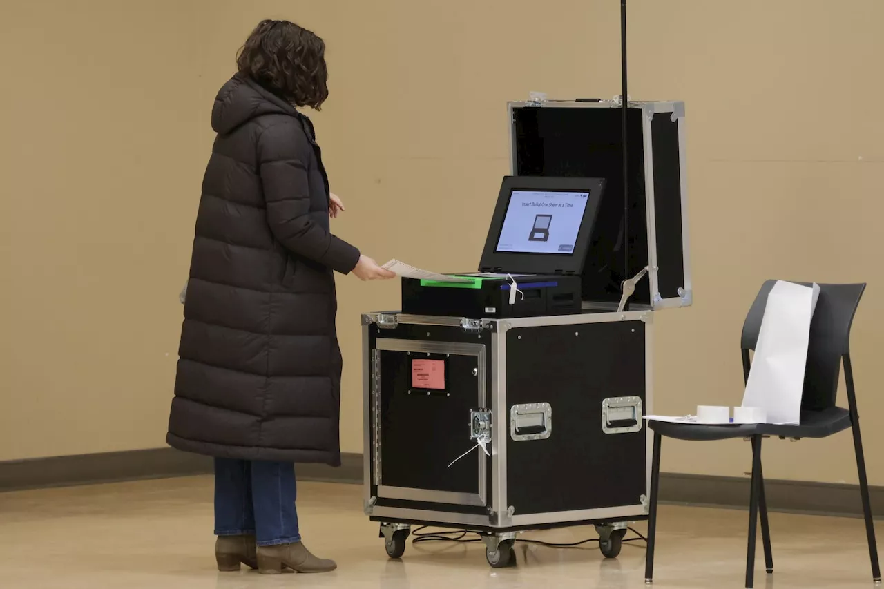 Ohio Republican bill would require replacement of voting machines, allow hand-counting of ballots