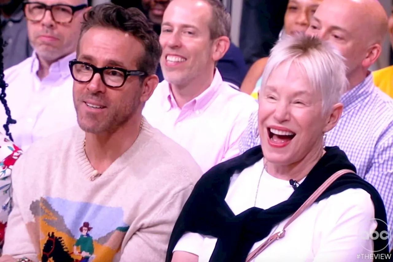 Ryan Reynolds makes surprise appearance in The View studio audience with his mom