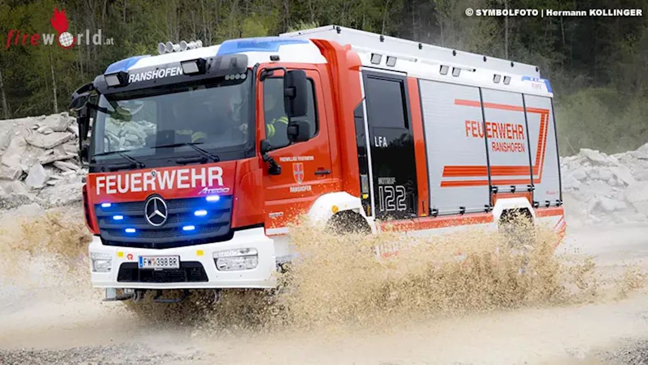 Tirol: Schwerer Hagel an der B 173 bei Söll → über 30 Fahrzeuge teils schwer beschädigt