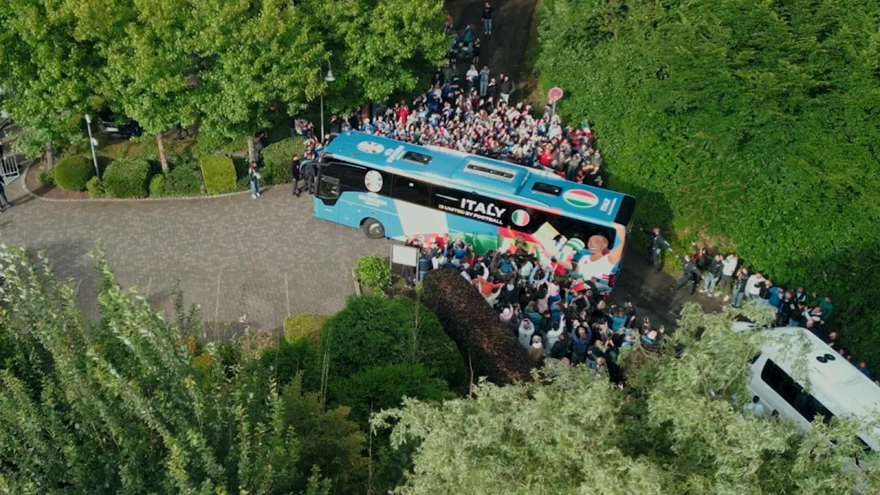 Camere con vista su lago e foresta, l'hotel è tutto per loro: ecco il ritiro degli azzurri