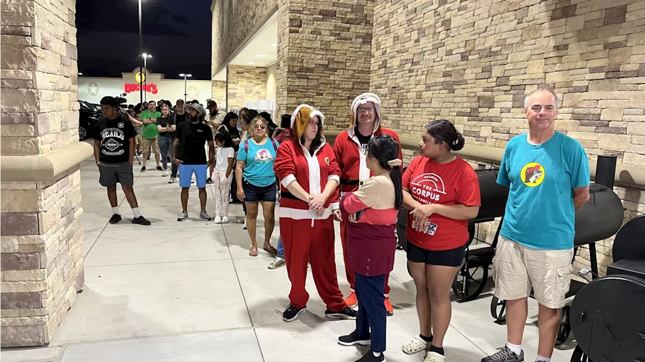 'It's like Disneyland here': Buc-ee's opens world's largest location in Luling, Texas