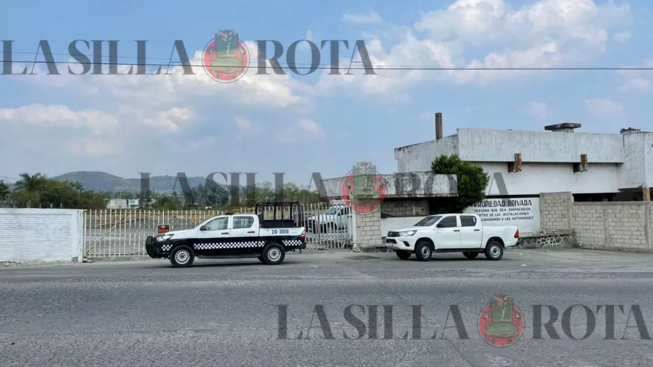 En Coatzintla, detienen a 5 personas por velar cadáver en terreno abandonado; tenía huellas de violencia