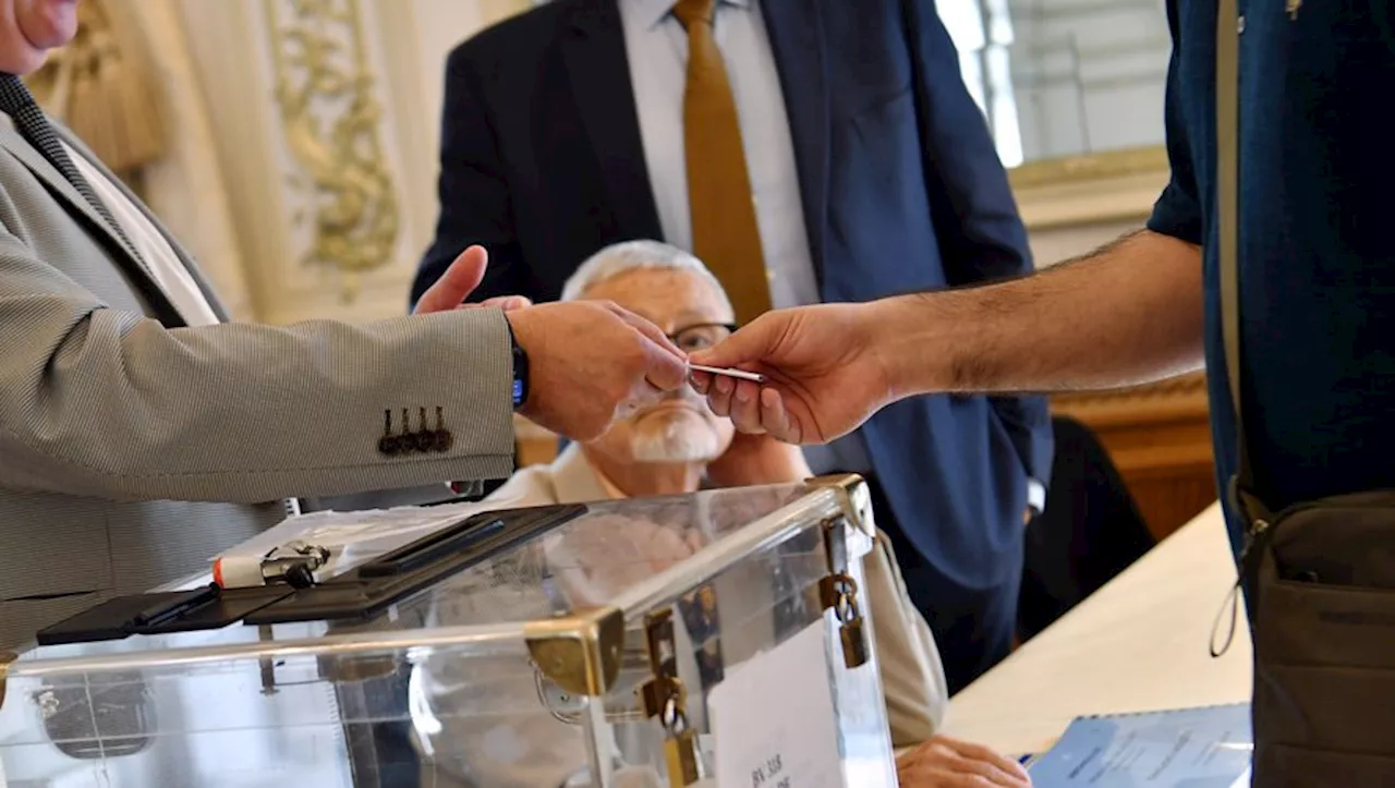 Législatives anticipées dans le Gard : Pierre Meurin et Michel Sala, les députés sortants des Cévennes, fourbi