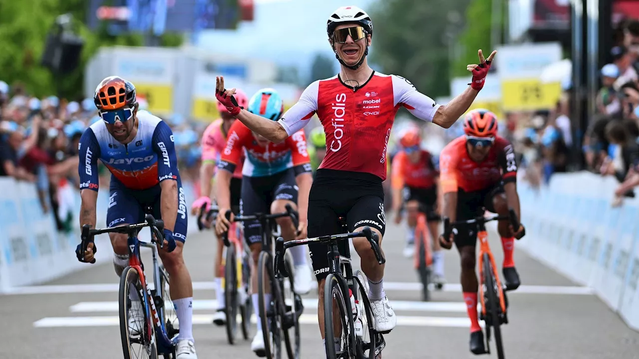 Tour de Suisse : Bryan Coquard et un saut de chaîne frustrent Arnaud De Lie, Yves Lampaert reste en jaune