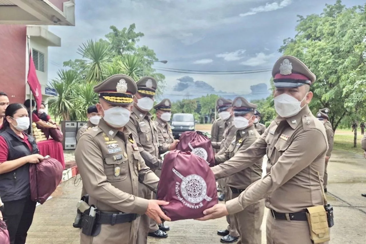 ช่วย ผบ.ตร. ตรวจเยี่ยมบำรุงขวัญข้าตำรวจ สภ.เมืองพลับพลา