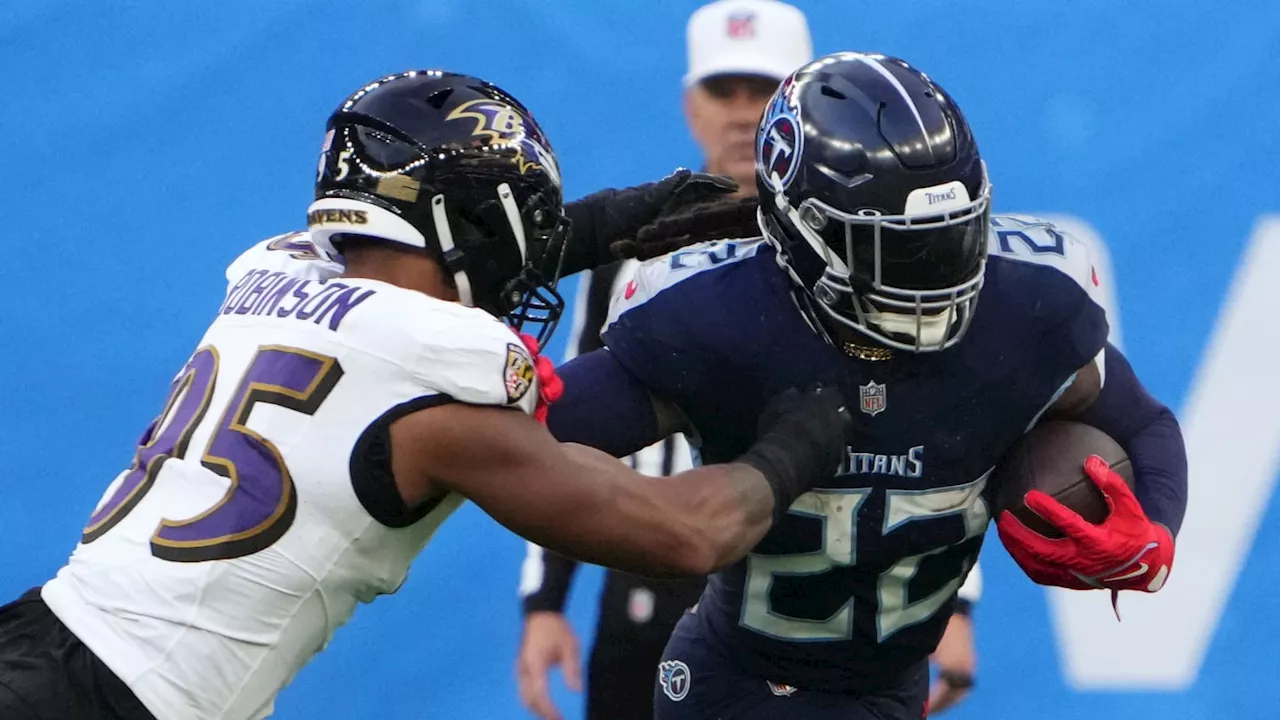 Derrick Henry Rocks Baltimore Ravens Uniform for First Time