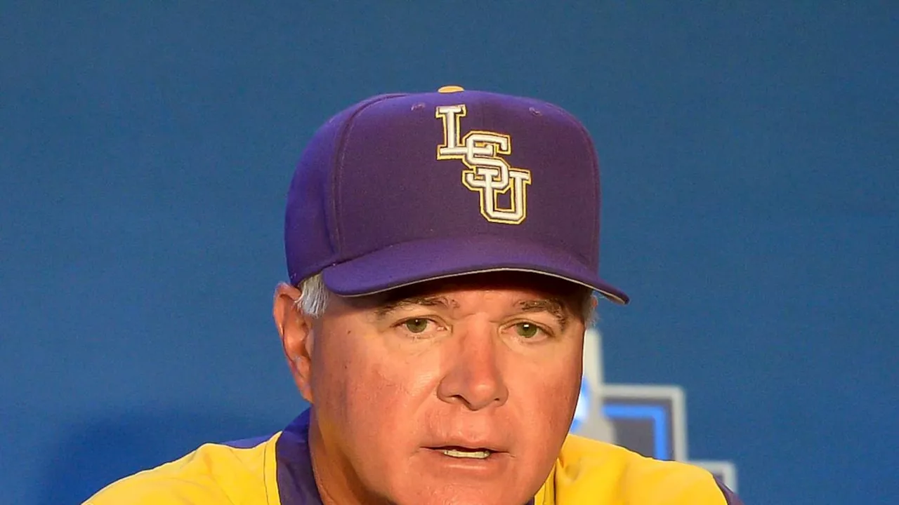 Paul Mainieri brings leadership and postsason success to the Gamecocks.