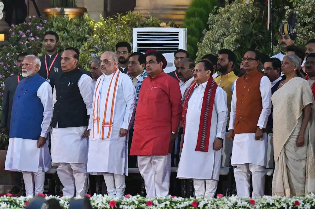 Modi chooses old faces in Cabinet as key finance post awaited