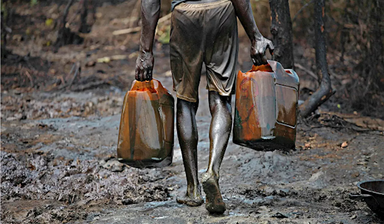 NSCDC operatives arrest three oil thieves in Rivers