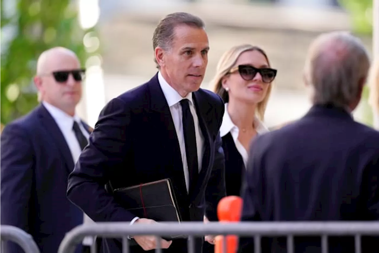 The Latest: Hunter Biden and family arrive at courthouse