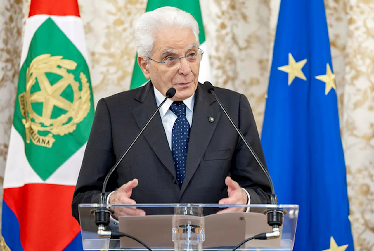 Mattarella, guerre e povertà privano i bambini della loro età