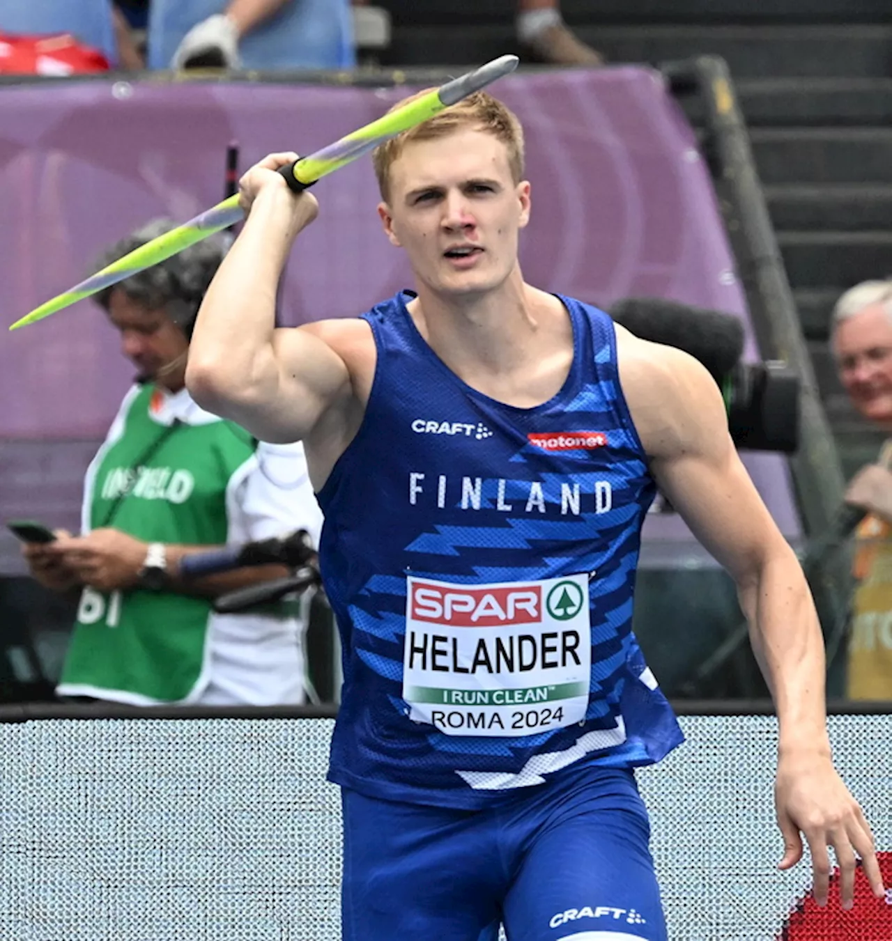 Oliver Helander durante il tiro al giavellotto agli Europei