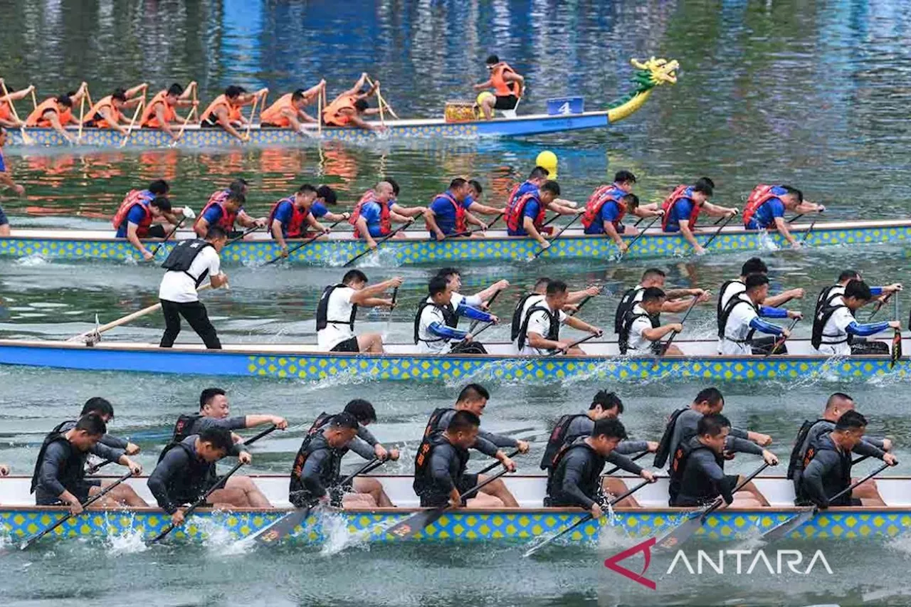 Kemeriahan Festival Perahu Naga di Provinsi Guizhou