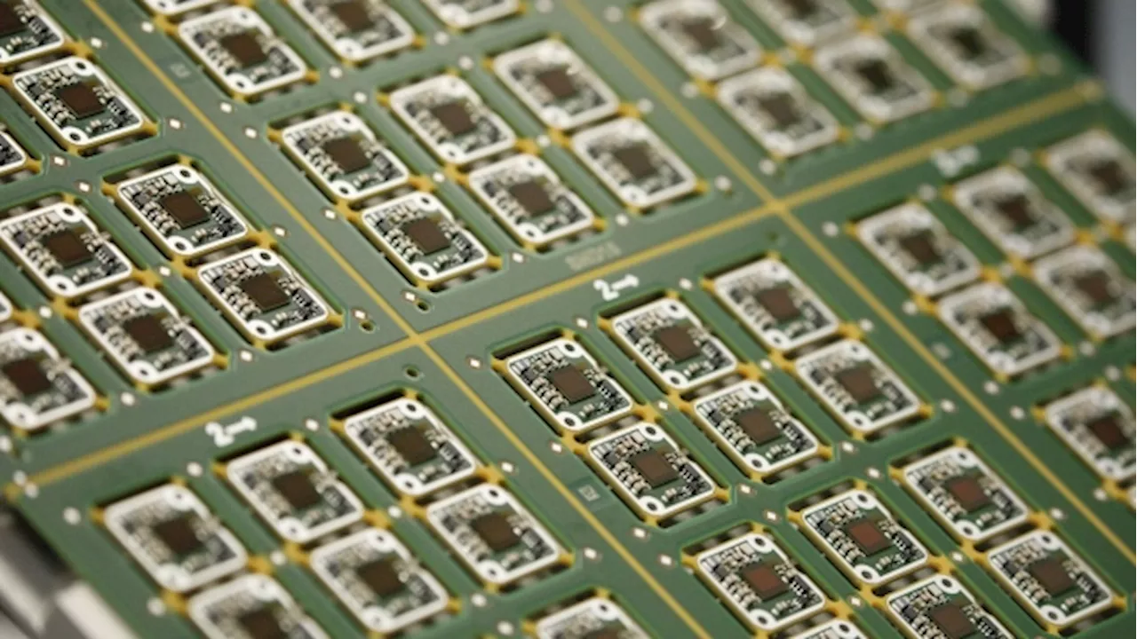 US Weighs More Limits on China’s Access to Chips Needed for AI