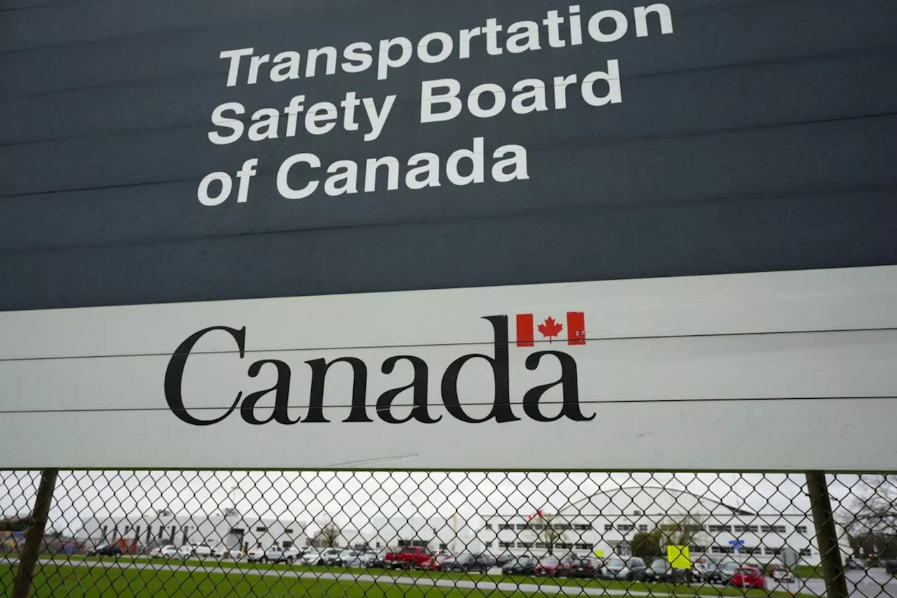 Vancouver port open to recommendations from TSB after seaplane-boat collision