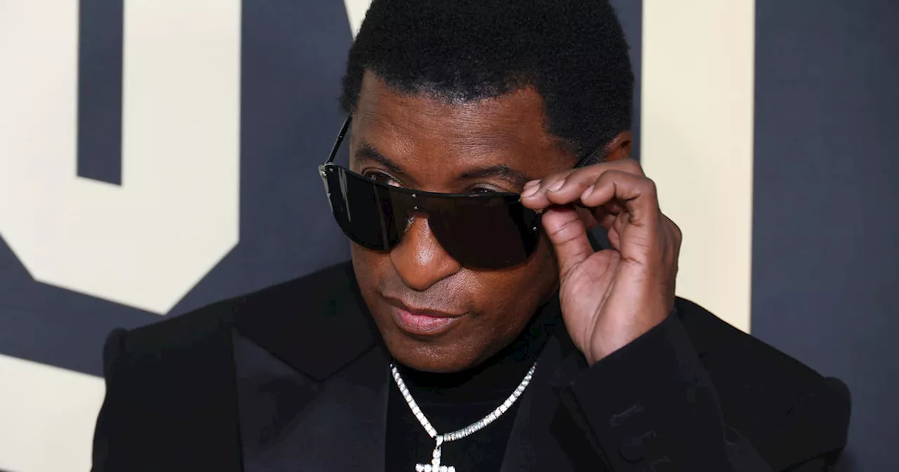 Apollo Theater inducts Babyface into Walk of Fame