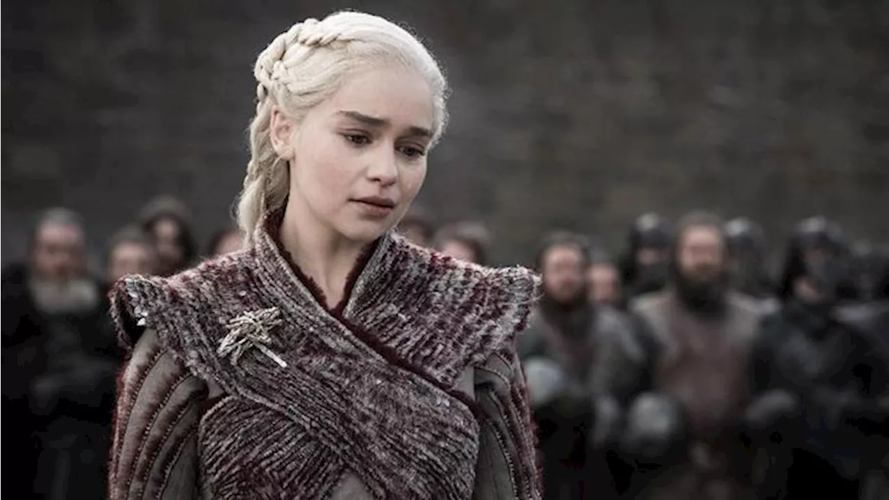 Pernah Aneurisma Otak, Emilia Clarke Curhat Khawatir Dipecat dari GoT