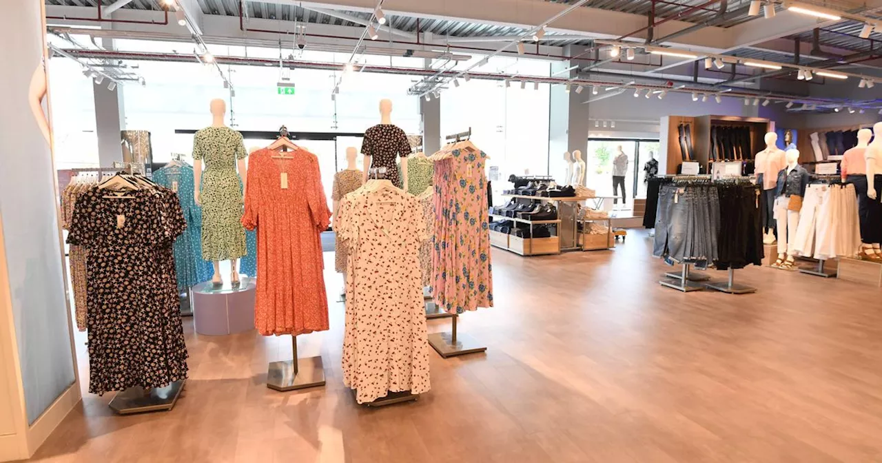 M&S shoppers buying 'in demand' dress that 'doesn't crease' and for under £50