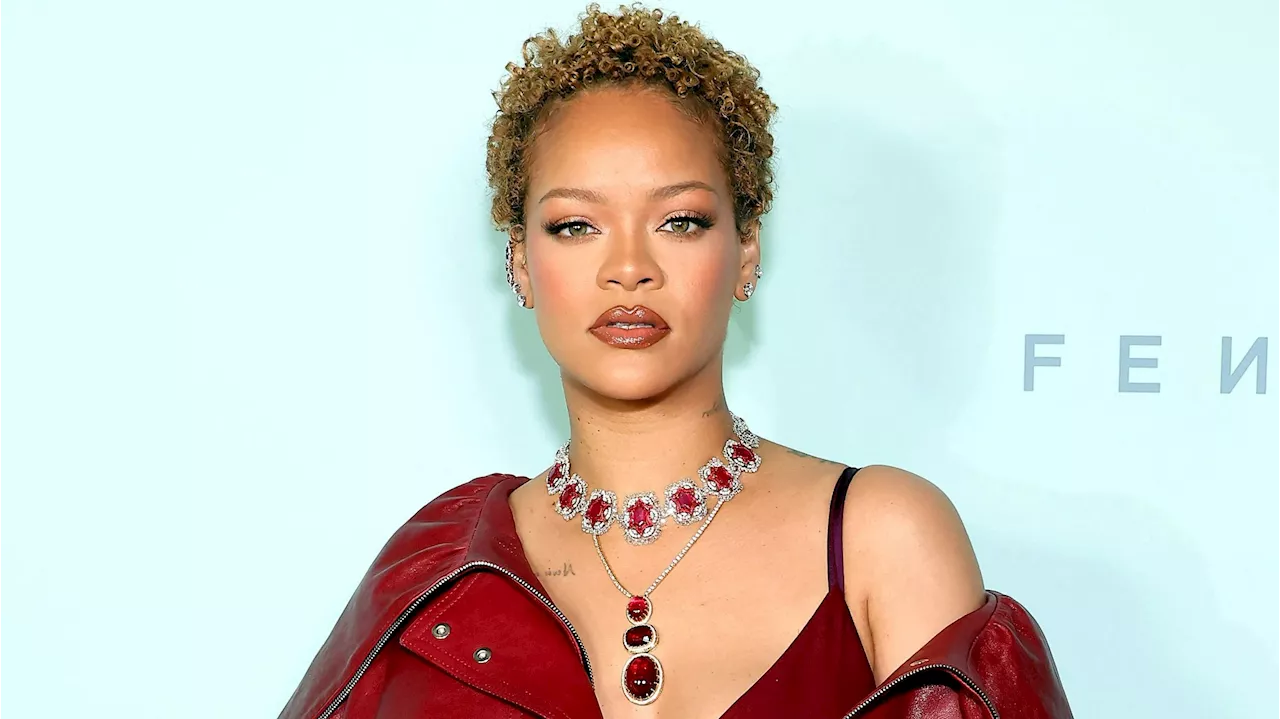 'Schon wieder?' Rihanna heizt Baby-Gerüchte an