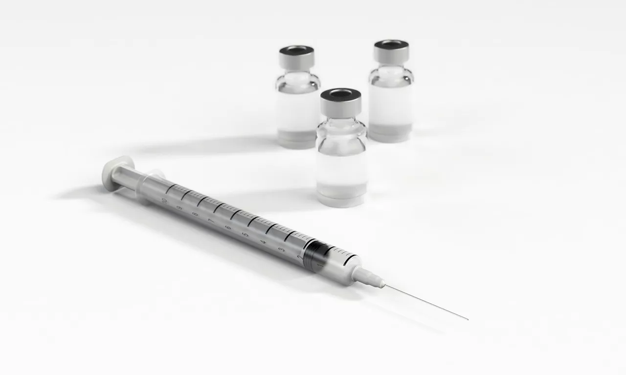 Position paper examines safety of receiving live vaccines while on dupilumab