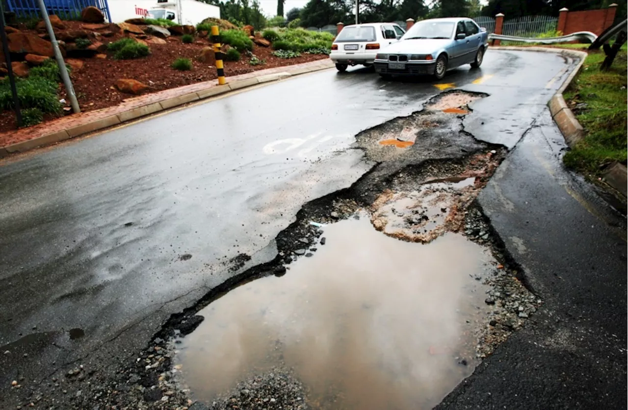 Revealed: How to survive South Africa's bad roads