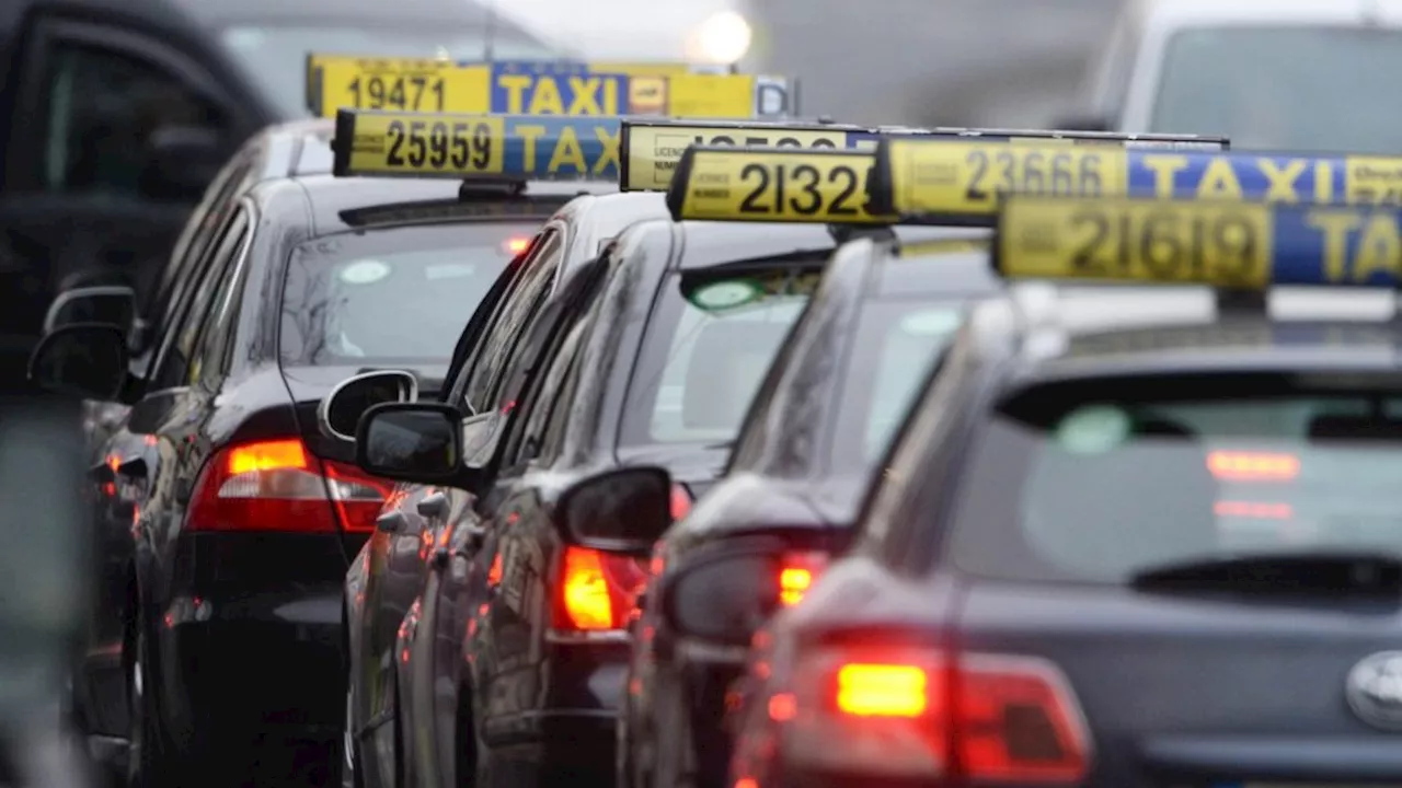 Cork City taxi driver who won’t accept card risks losing licence