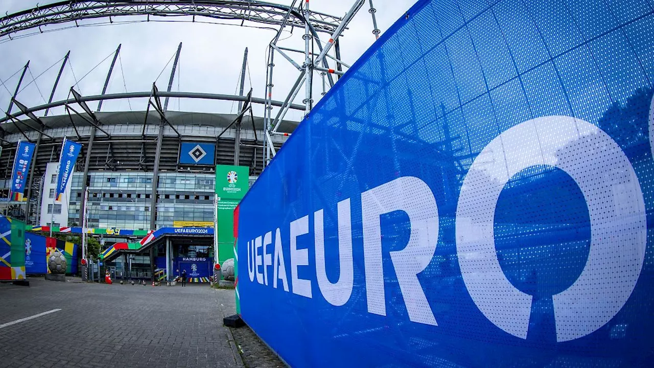 Hamburg & Schleswig-Holstein: Hamburger Polizei durchsucht Volksparkstadion vor EM