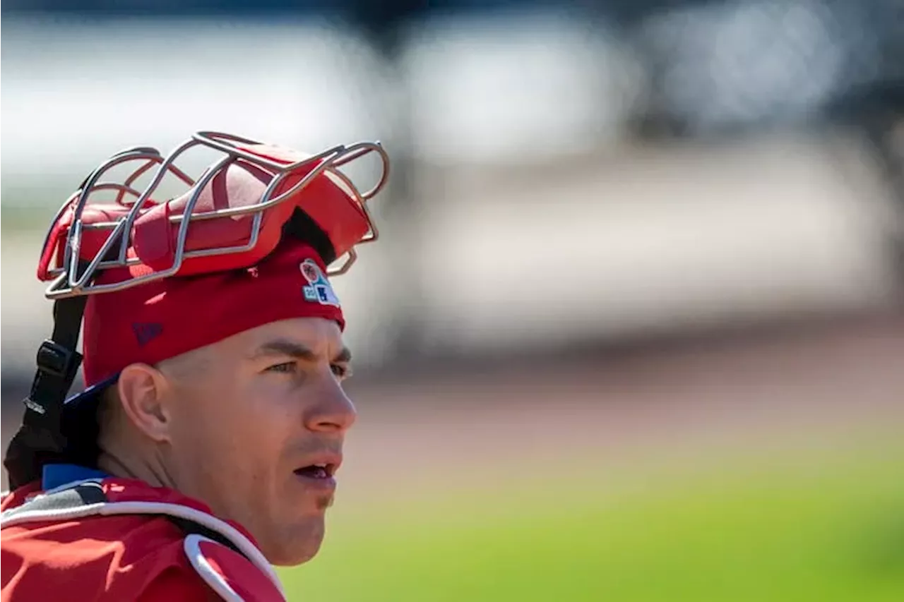 Phillies’ J.T. Realmuto to undergo knee surgery, placed on 10-day IL