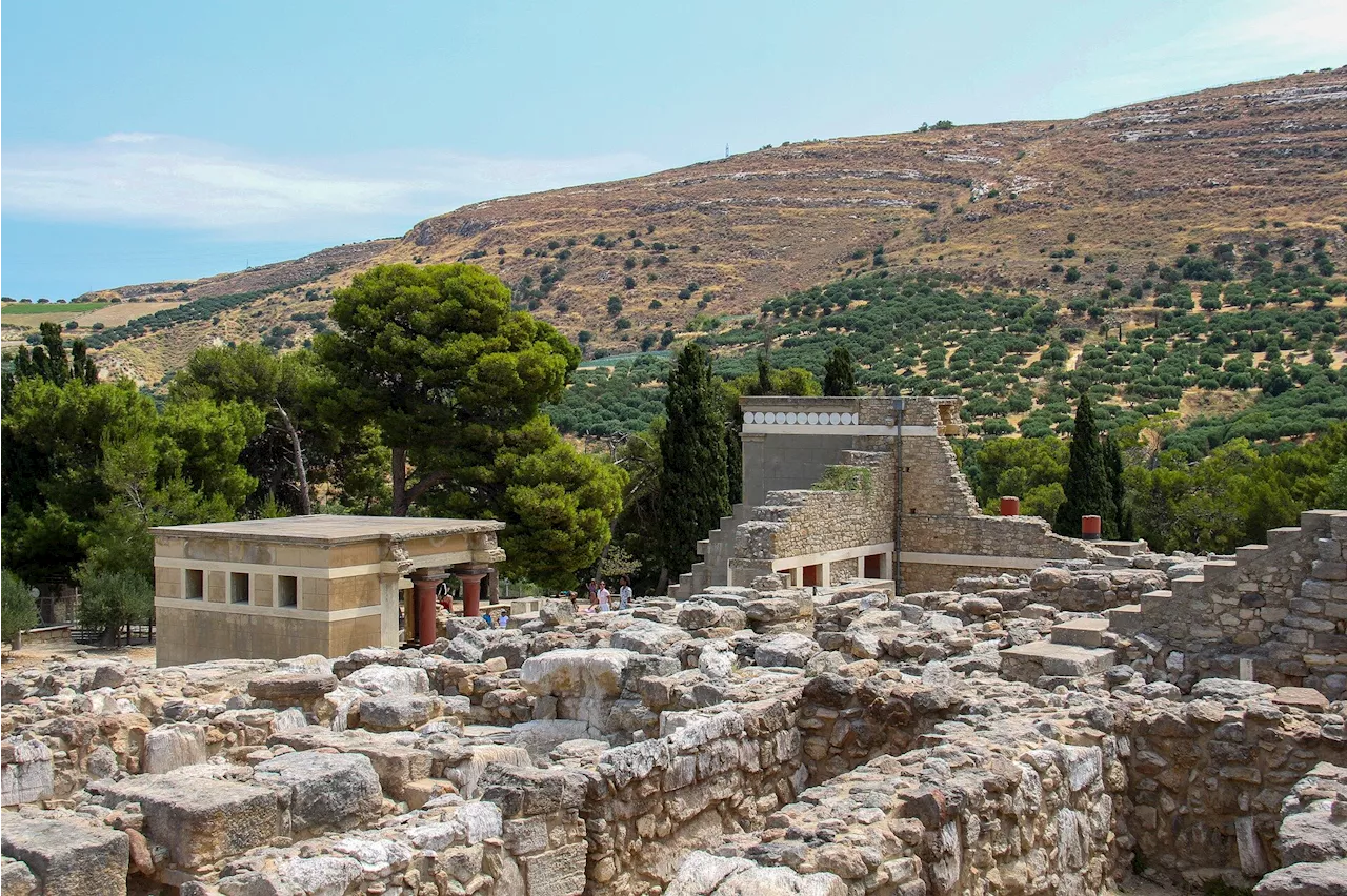 4,000-year-old Cretan hilltop mystifies Greek archaeologists. It could spell trouble for new airport