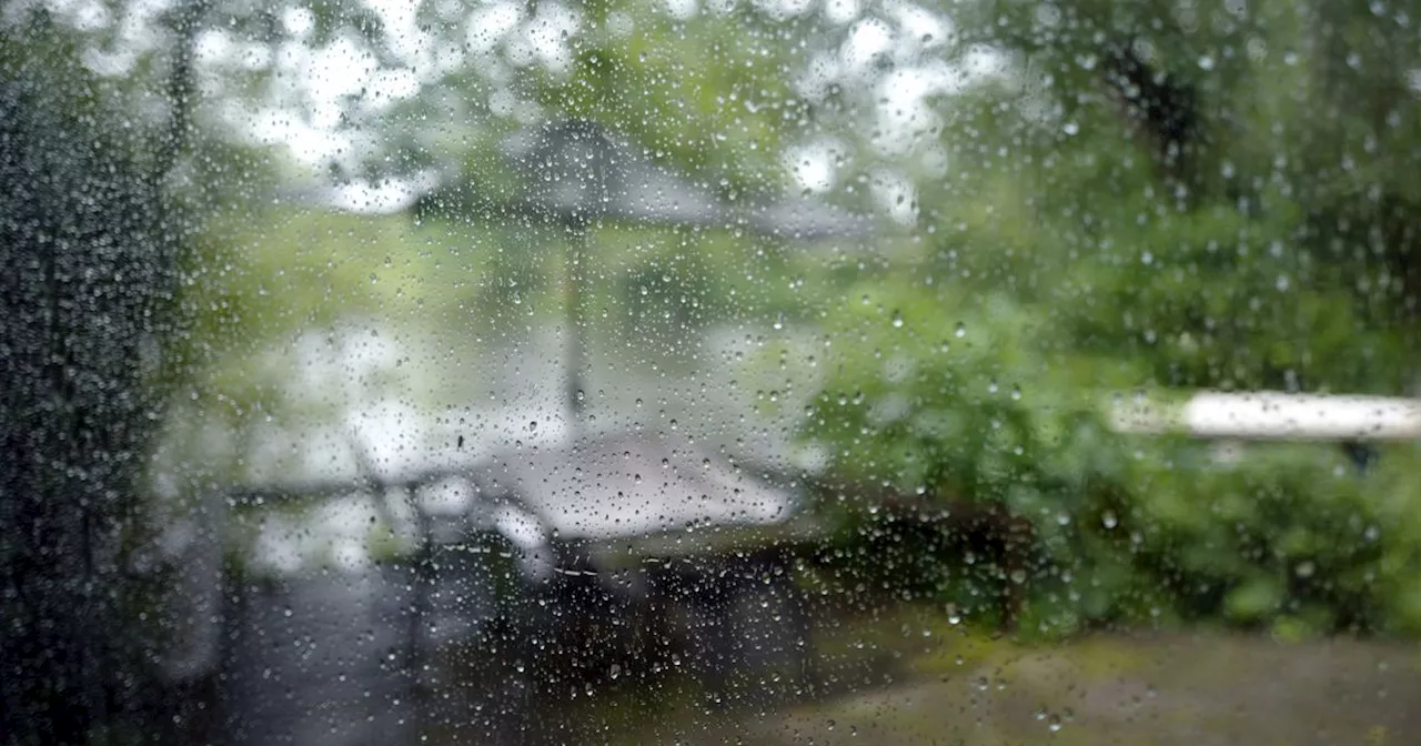 Waterballet op bijzonder gure junidag: 'En de kilte blijft erin'