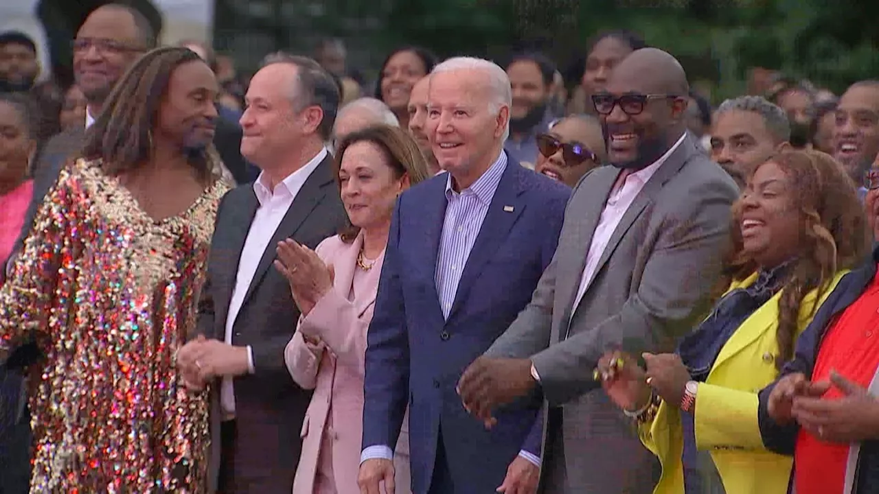 Biden appears to freeze for several seconds at White House event