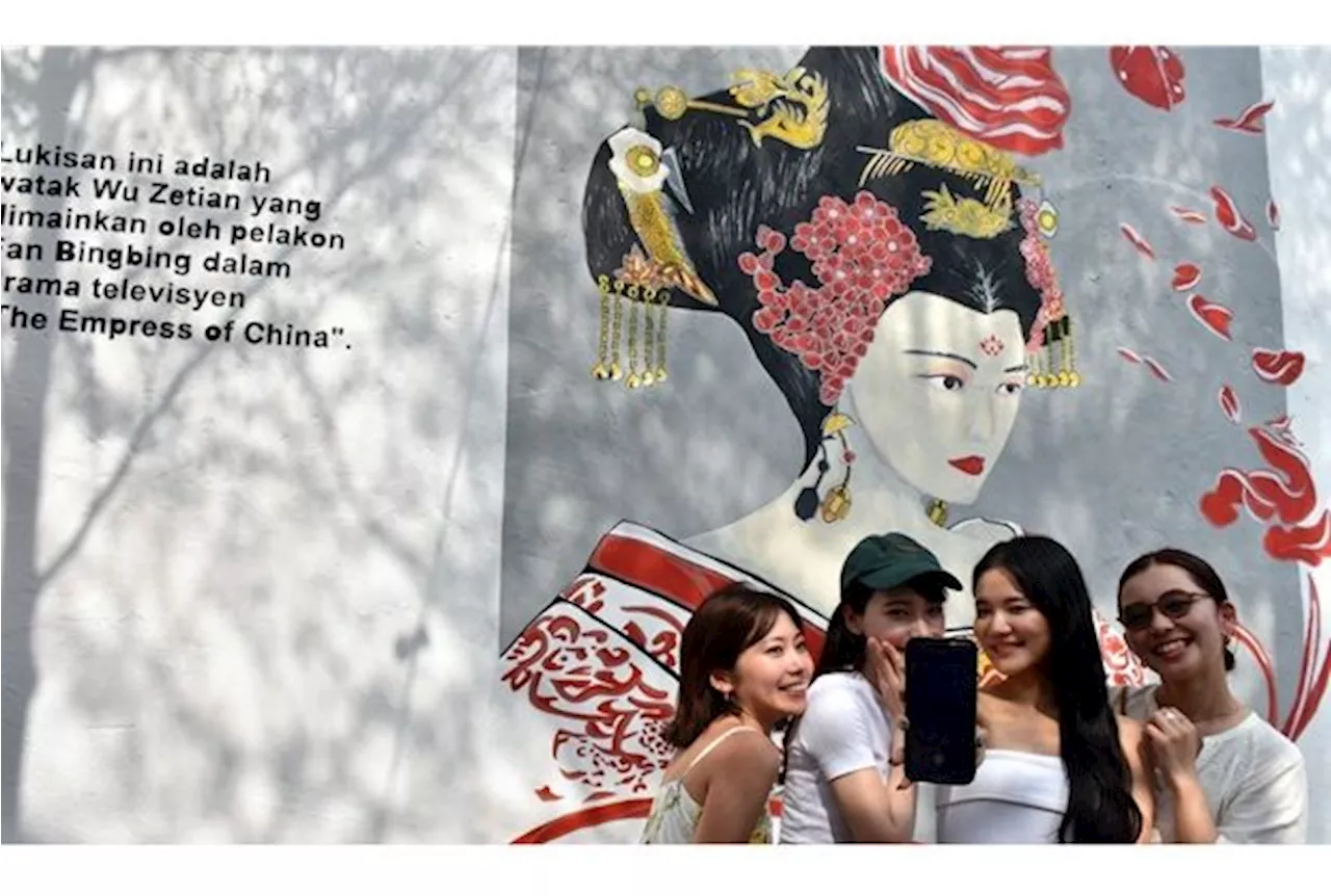 Mural of Fan Bing Bing in Jonker Street receives praise