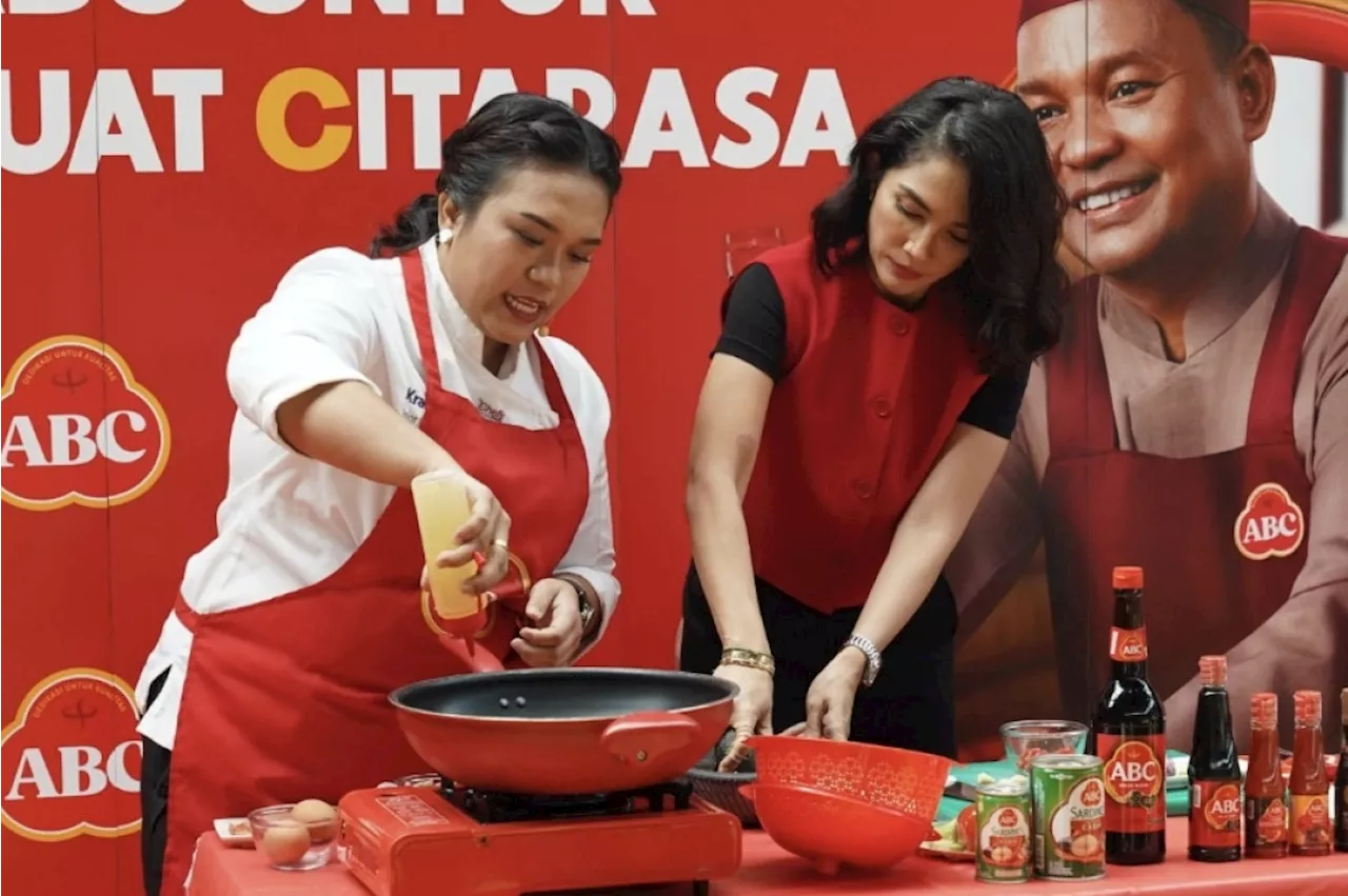 Dukung Kampanye ABC Ahlinya Cita Rasa, Ussy Sulistiawaty Unjuk Kebolehan Memasak