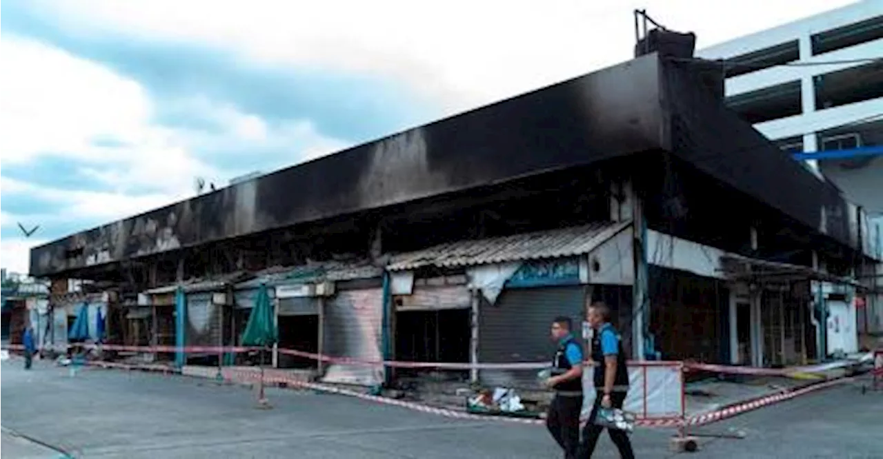 Animals killed as fire rips through Bangkok pet market