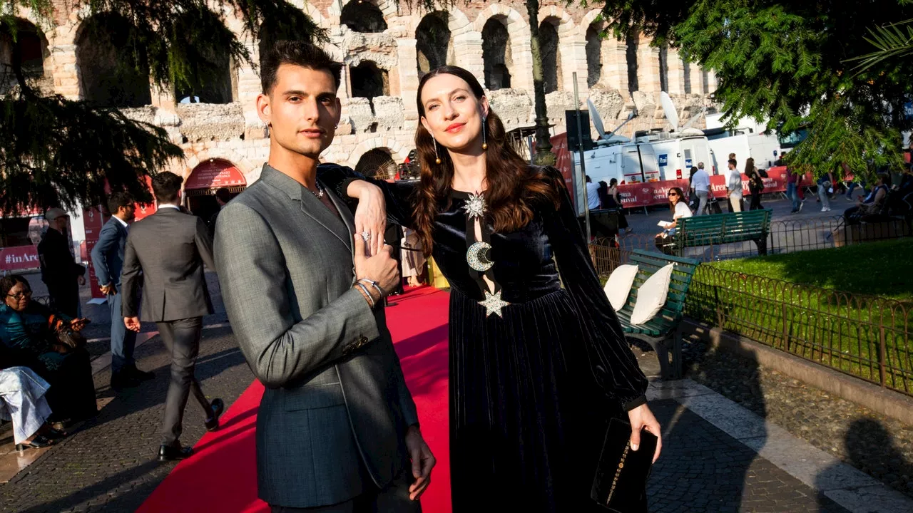 All'Arena di Verona si celebra l'Opera italiana con un coro di 300 artisti