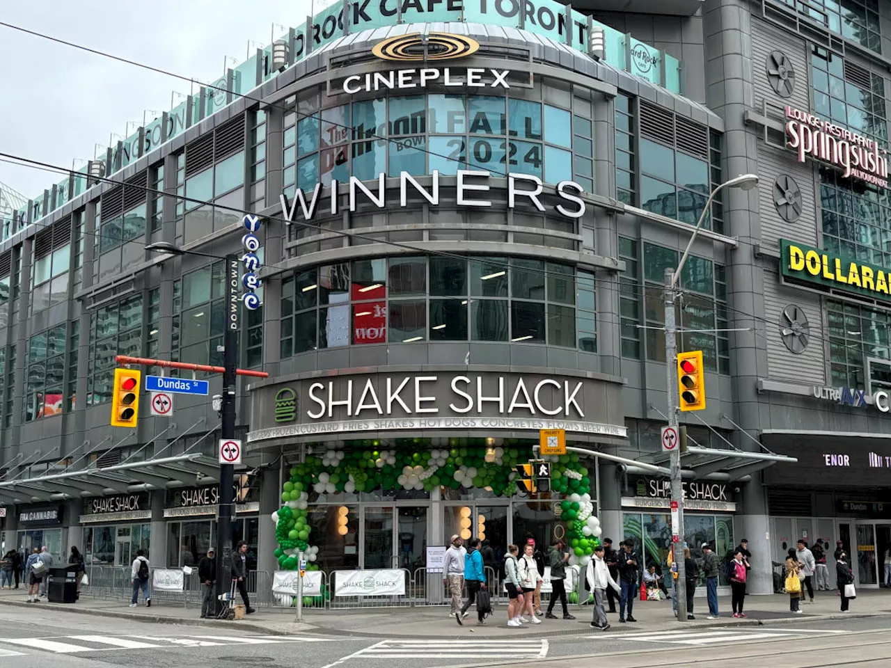 Here's how much a Shake Shack burger is going to cost Canadians