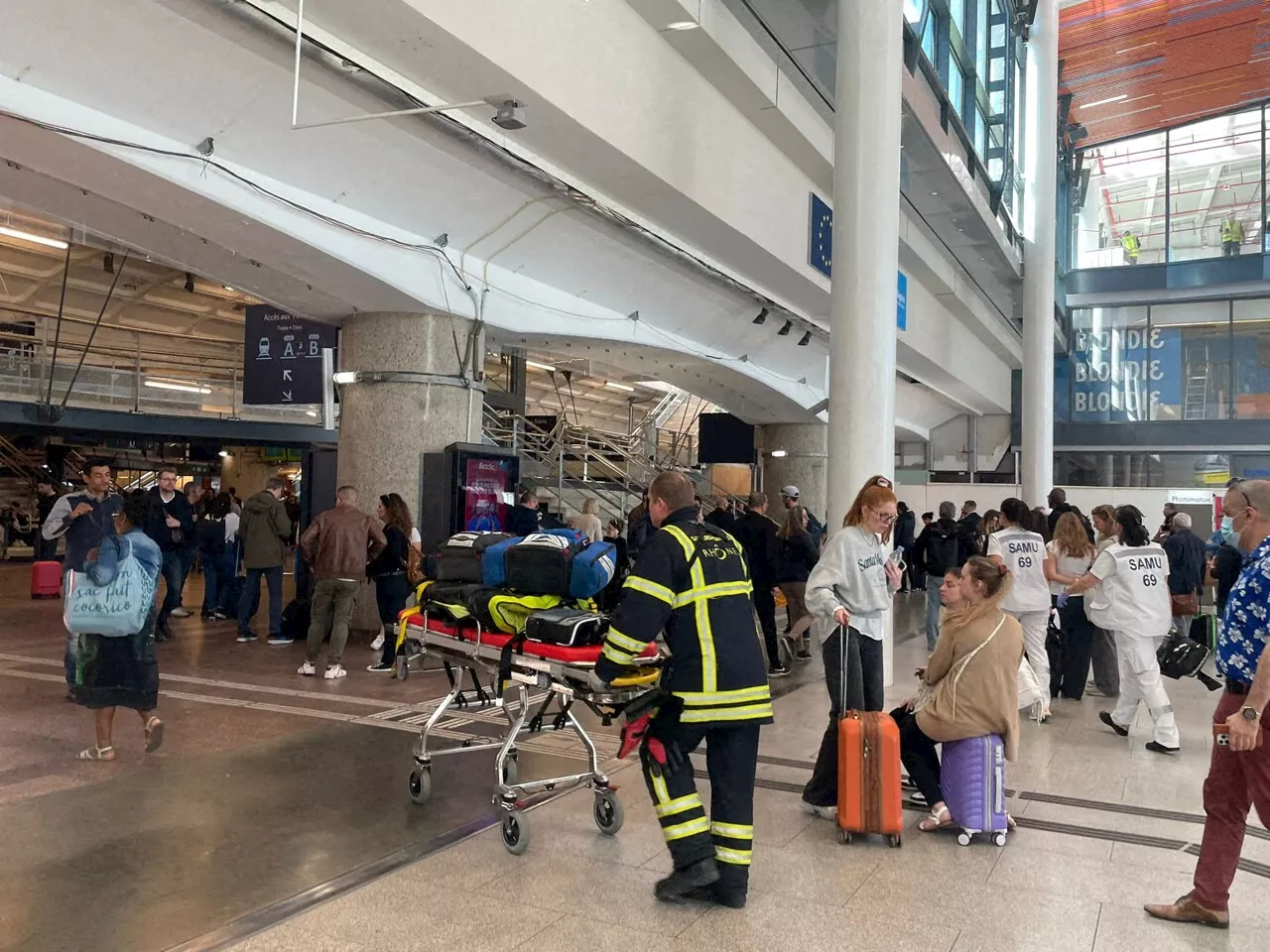 Lyon : urgence à la gare SNCF de Part-Dieu, un homme percuté par un train