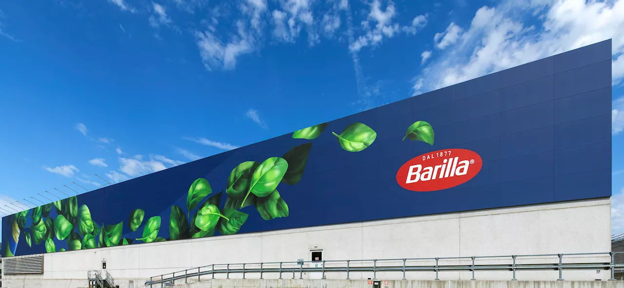 Per i 30 anni del pesto Barilla inaugurato un maxi murale artistico di oltre 800mq